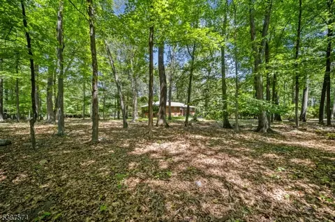564 Highway208, Franklin Lakes, NJ 07417