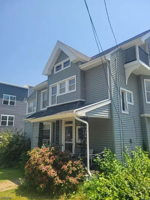 36 Prospect St, Dover, NJ 07801