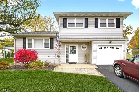 9 English Ct, Bridgewater, NJ 08807