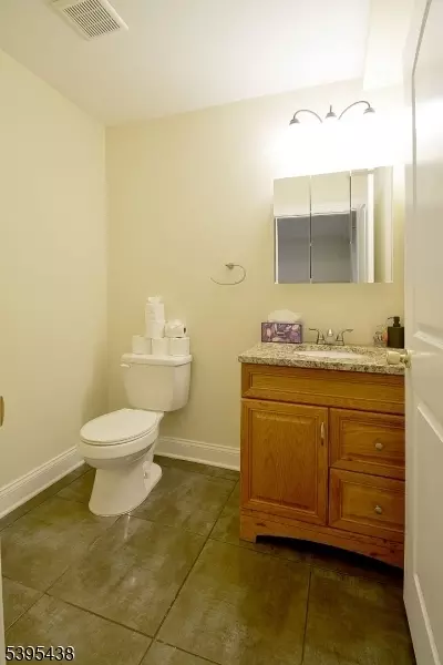 12 Pulaski Pl, Hackensack, NJ 07601 photo 24
