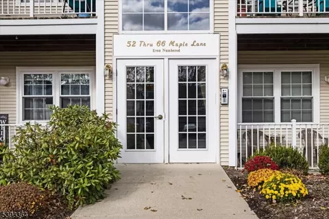 66 Maple Ln, Mount Arlington, NJ 07856