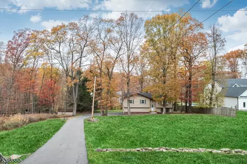 41 Shongum Rd, Randolph, NJ 07869