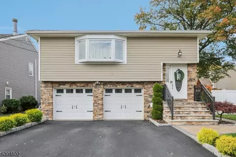 224 N 24th St, Kenilworth, NJ 07033