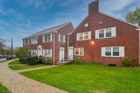 74 Meadowbrook Pl, Maplewood, NJ 07040