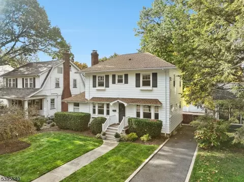 23 Kensington Ter, Maplewood, NJ 07040