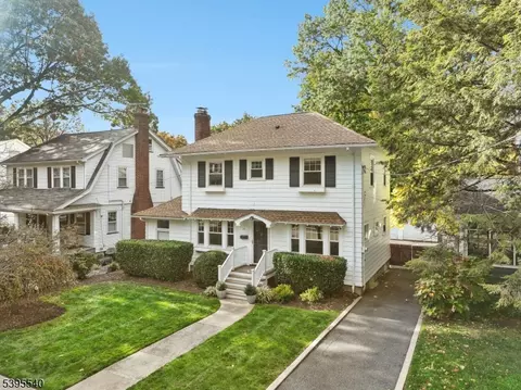 23 Kensington Ter, Maplewood, NJ 07040