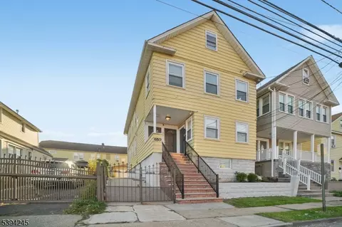 648-650 Myrtle St, Elizabeth, NJ 07202