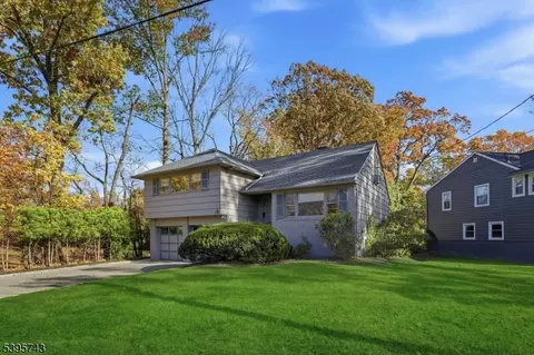 2 Maplewood Ave, Maplewood, NJ 07040