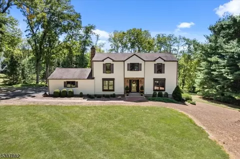 33 John Dr, Annandale, NJ 08801