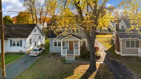 17 Meslar Rd, Morris Plains, NJ 07950