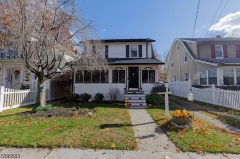 935 Thorn St, Rahway, NJ 07065