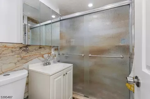 88 Hinchman Ave, Wayne, NJ 07470 photo 23