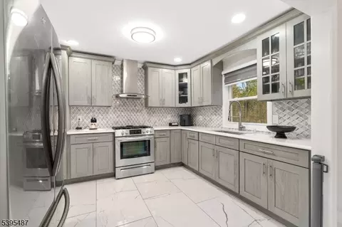 88 Hinchman Ave, Wayne, NJ 07470 photo 10