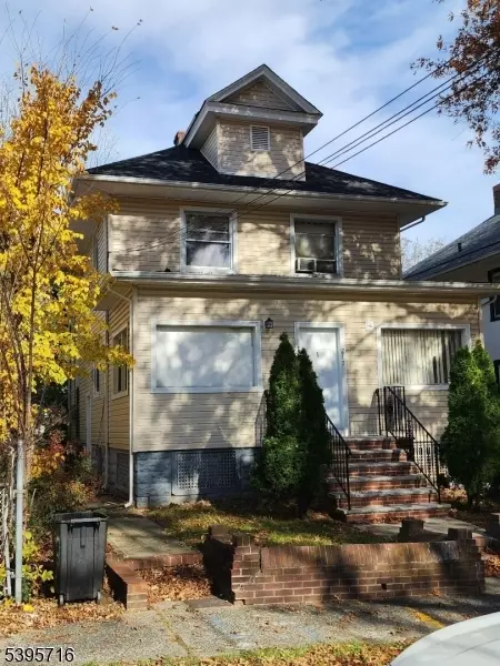 219 Pomona Ave, Newark, NJ 07112