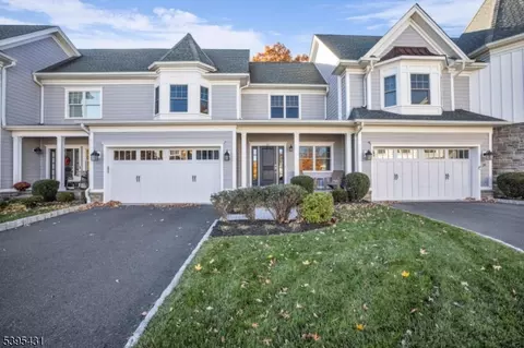 22 Park View Dr, Warren, NJ 07059