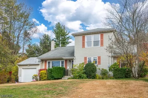 78 Hunters Ln, Sparta, NJ 07871