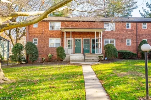 511 Brooklawn Ave #H1, Roselle, NJ 07203