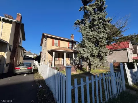 458 Springdale Ave, East Orange, NJ 07017