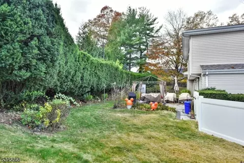 63 Eleron Pl, Wayne, NJ 07470 photo 30