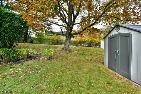 63 Eleron Pl, Wayne, NJ 07470 photo 27