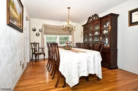 63 Eleron Pl, Wayne, NJ 07470 photo 7