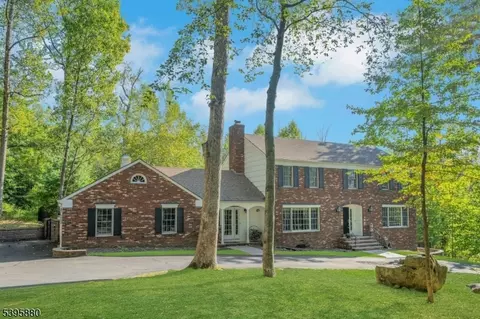 40 Lord William Penn Dr, Morristown, NJ 07960