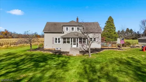 161 Bryans Rd, Hampton, NJ 08827