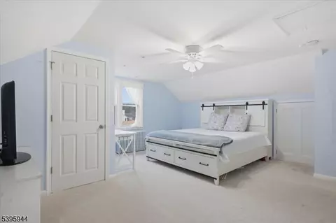 Bedroom - 161 Bryans Rd, Hampton, NJ 08827 photo 2 of 7