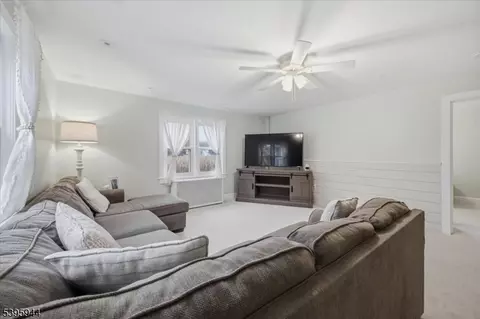 161 Bryans Rd, Hampton, NJ 08827 photo 4