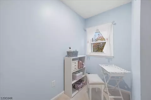 Bedroom - 161 Bryans Rd, Hampton, NJ 08827 photo 5 of 7