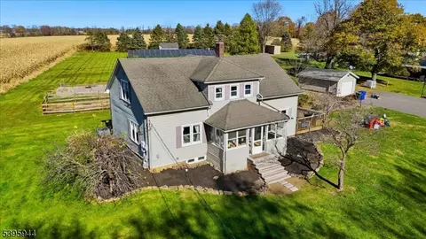 Exterior - 161 Bryans Rd, Hampton, NJ 08827 photo 2 of 4