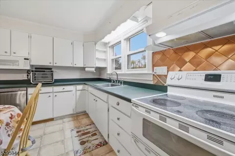 161 Bryans Rd, Hampton, NJ 08827 photo 10