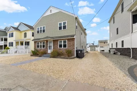 15 7th Ave, Seaside Heights, NJ 08751