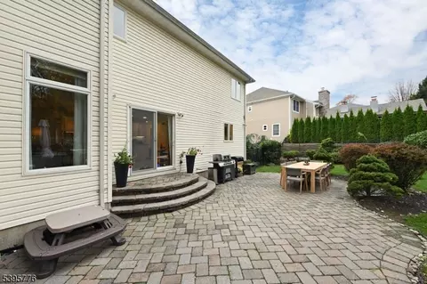 26 Stratton Dr, Wayne, NJ 07470 photo 8