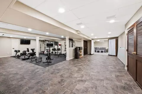 26 Stratton Dr, Wayne, NJ 07470 photo 45