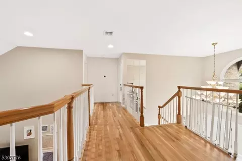26 Stratton Dr, Wayne, NJ 07470 photo 41