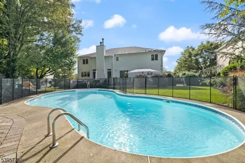 26 Stratton Dr, Wayne, NJ 07470 photo 5