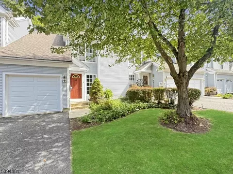 5 Ajax Ct, Hackettstown, NJ 07840