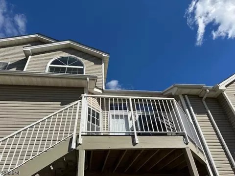 Exterior - 6 Ray Ct, Bedminster, NJ 07921 photo 3 of 3