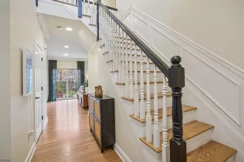 37 Plain St, Summit, NJ 07901 photo 3