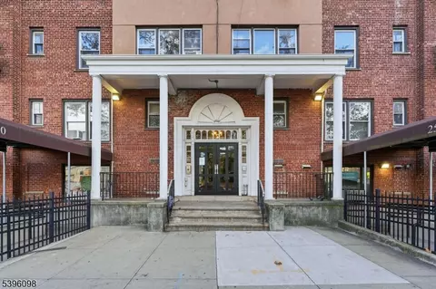 2520 John F Kennedy Blvd #2C, Jersey City, NJ 07304