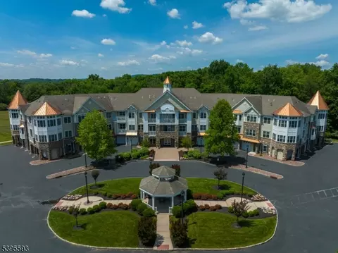 1217 Berry Farm Rd, Whitehouse Station, NJ 08889