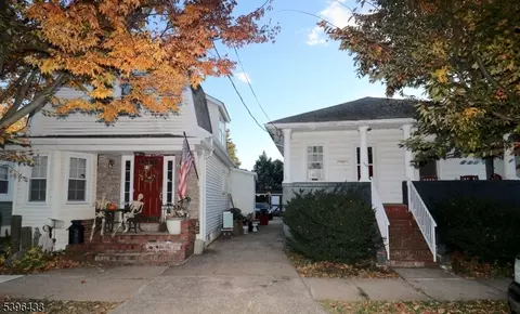 315 Mawbey St, Woodbridge, NJ 07095