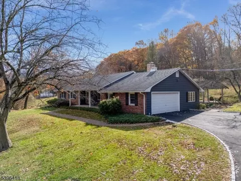 31 Cherryville Hollow Rd, Flemington, NJ 08822