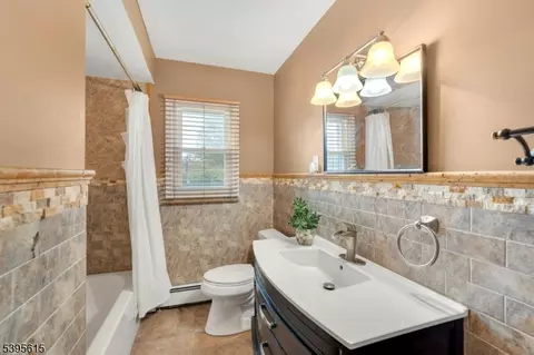 66 Leonard Ter, Wayne, NJ 07470 photo 22
