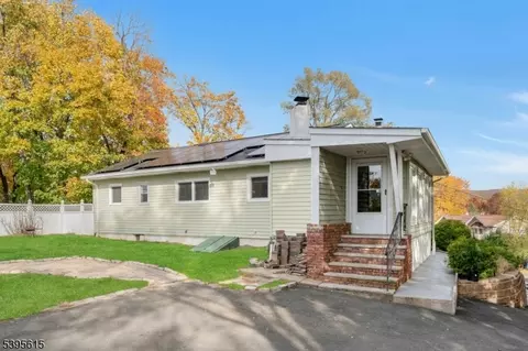 66 Leonard Ter, Wayne, NJ 07470 photo 2