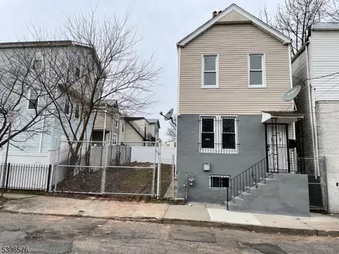 25 Kipp St, Newark, NJ 07108