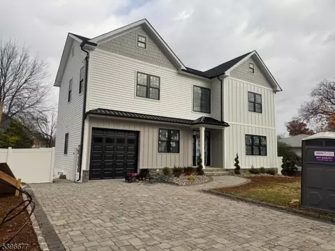25 Poplar Ter, Clark, NJ 07066