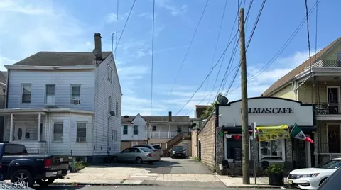 100-104 3rd Ave #6, Paterson, NJ 07514