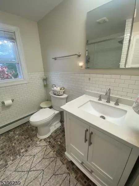 100 Wilson Ave, Wayne, NJ 07470 photo 21